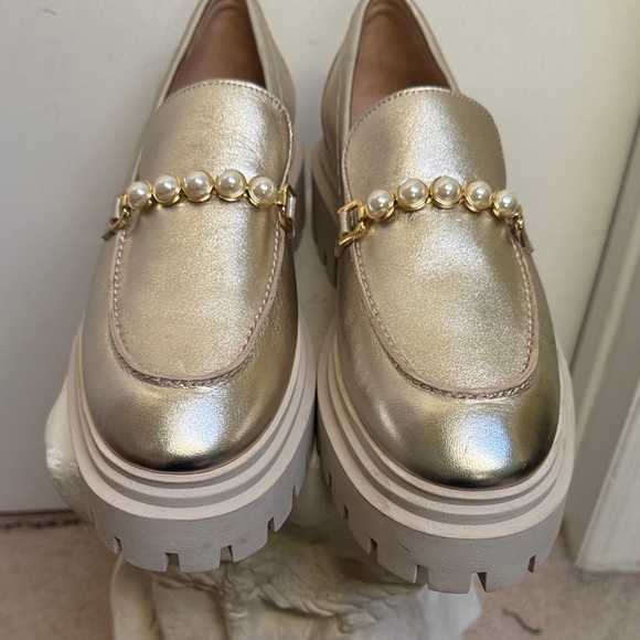 STUART WEITZMAN Perla Imitation Pearl Lug Sole Loafer ) SIZE 8.5 B women H6N9 - Picture 3 of 12